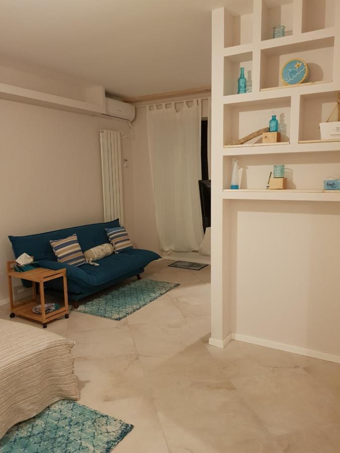 Апартаменты Marina Central Sunshine Studio Бухарест Экстерьер фото